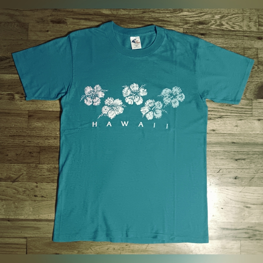 vintage single stitch Hawaii t-shirt Hawaiian Flowers